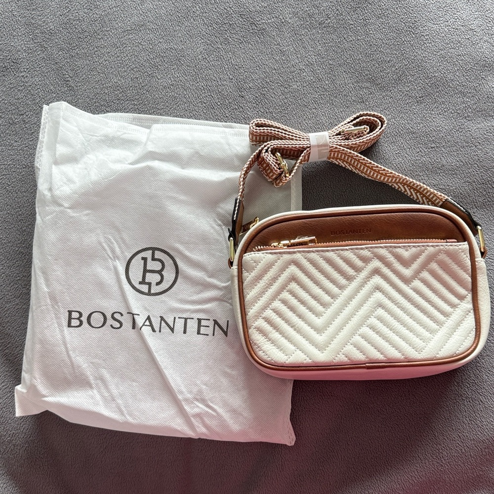 NWT Nola Stylish Quilted Crossbody Bag